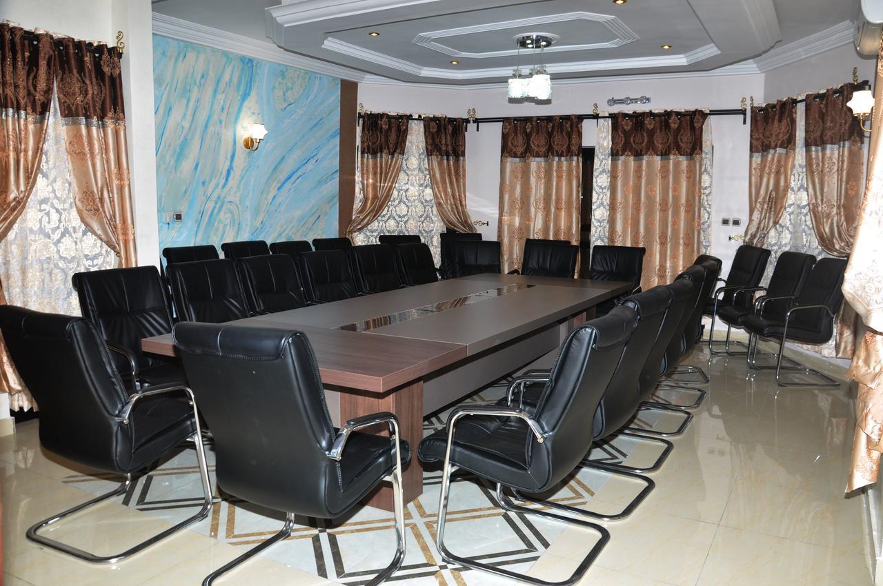 Diamond Hotel Cotonou Buitenkant foto