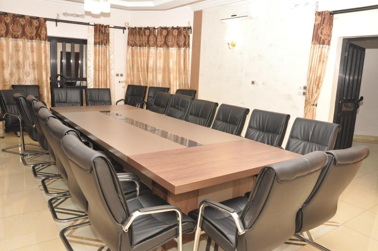 Diamond Hotel Cotonou Buitenkant foto